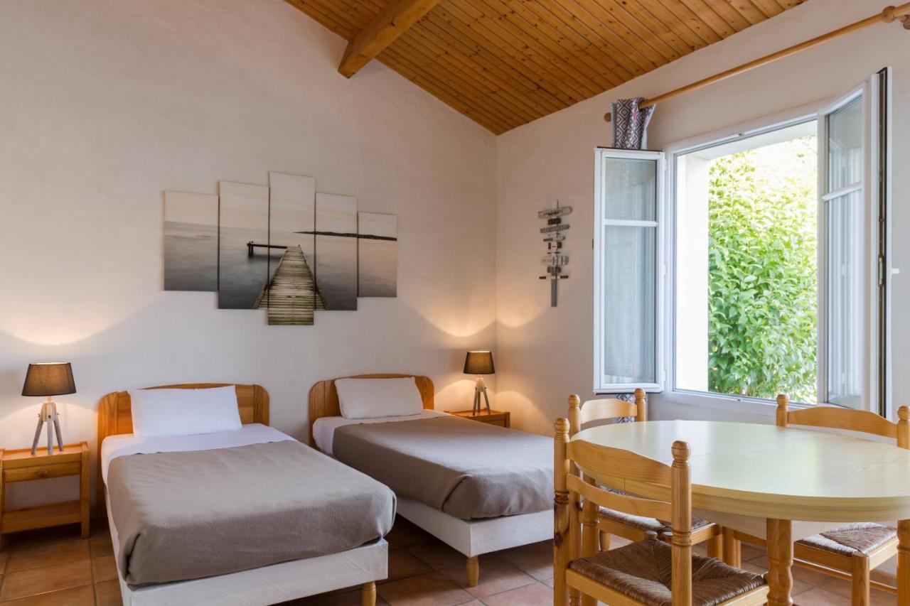 Отель Domaine Le Martinet, The Originals Relais Буэн Экстерьер фото